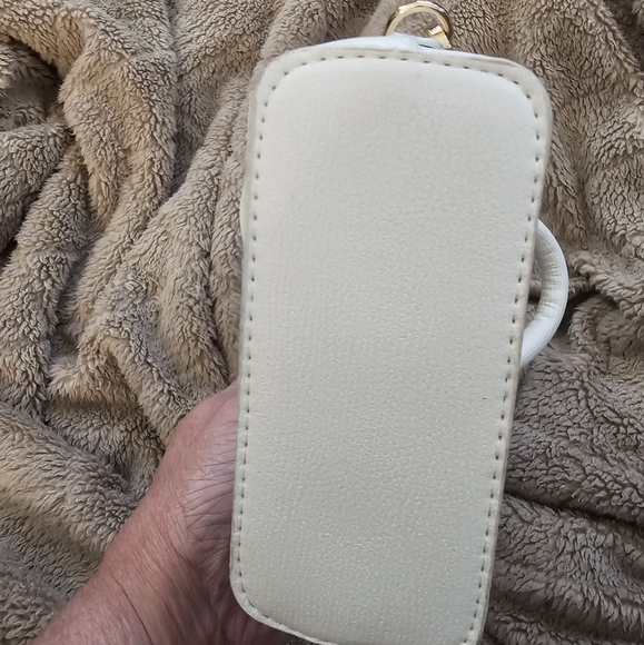 NWT BEBE GIANNA MICRO DOME SATCHEL - Picture 3 of 8